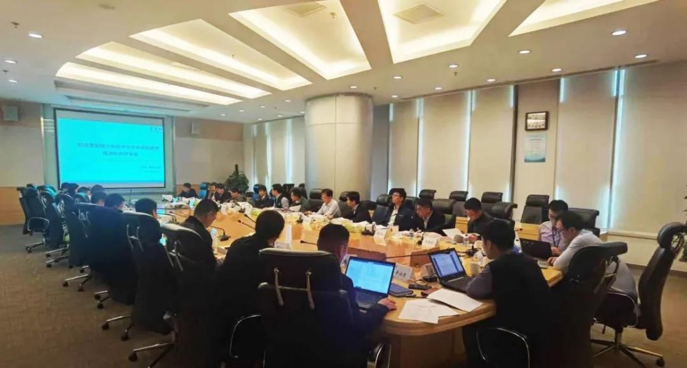 甲板上解起貨鋼索，雜貨船，起貨鋼索需要做船級(jí)社的認(rèn)證嗎？