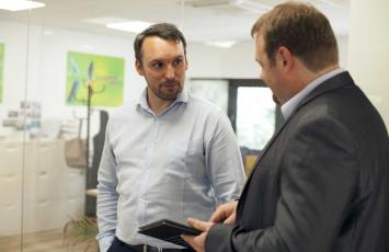 使用碳中和燃料,船用發動機升級