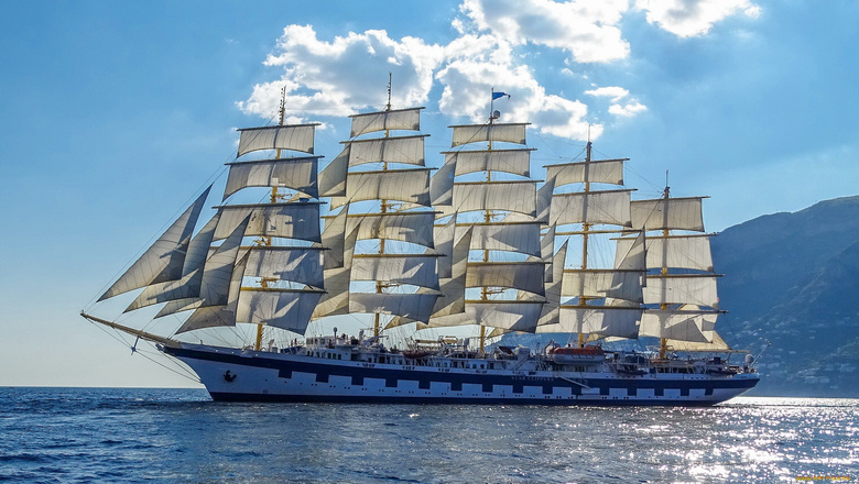 7600車位LNG雙燃料汽車運(yùn)輸船順利開(kāi)工